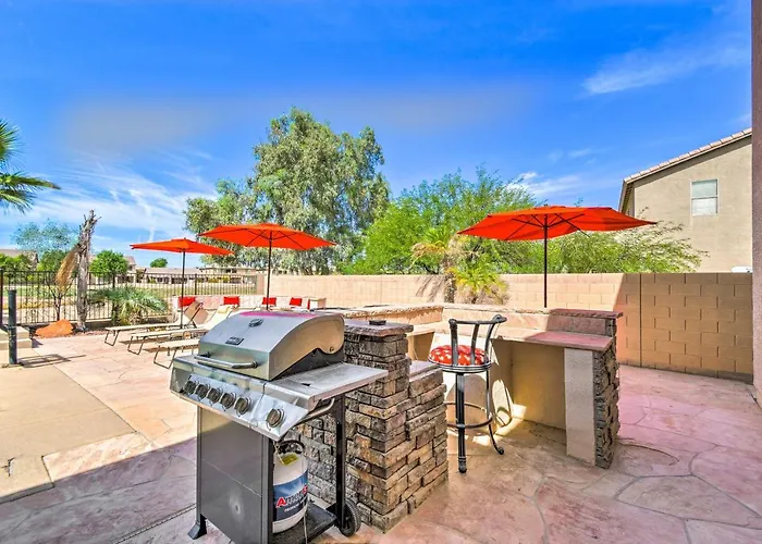 Pool, Game & Views! Laveen Village Getaway Holiday home *
