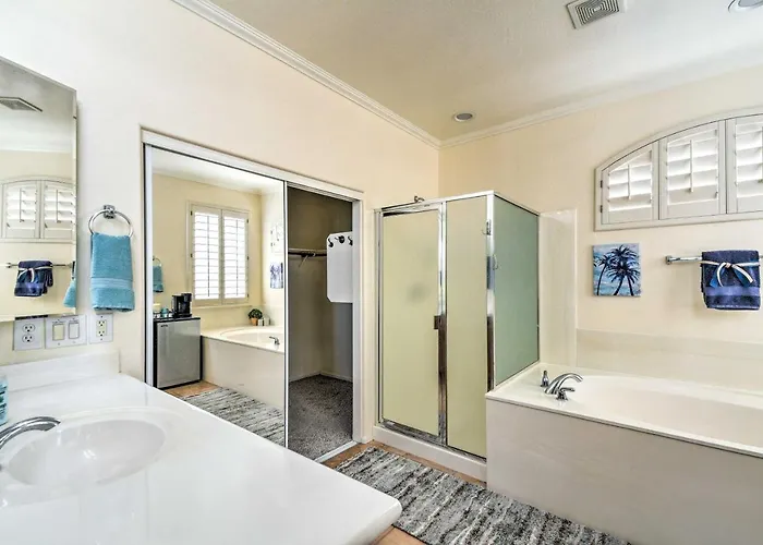 Pool, Game & Views! Laveen Village Getaway Holiday home