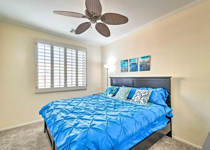 Holiday home Pool, Game & Views! Laveen Village Getaway *