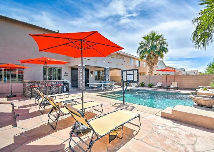 Pool, Game & Views! Laveen Village Getaway Holiday home